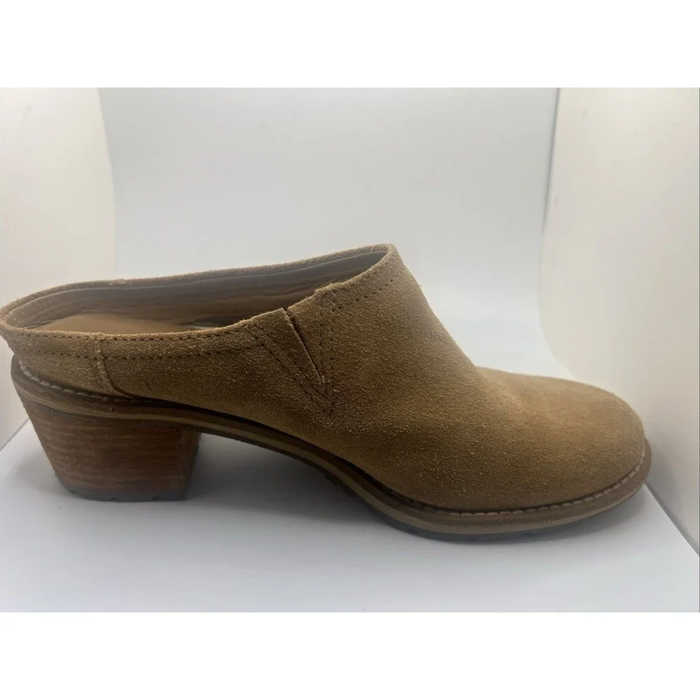 L.L. Bean Deerfield Tan Suede Mule Slip-On Shoes Women's Size 7.5